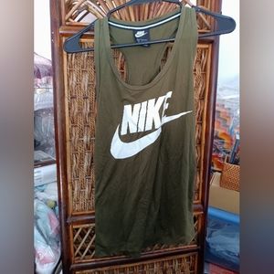 Nike tank